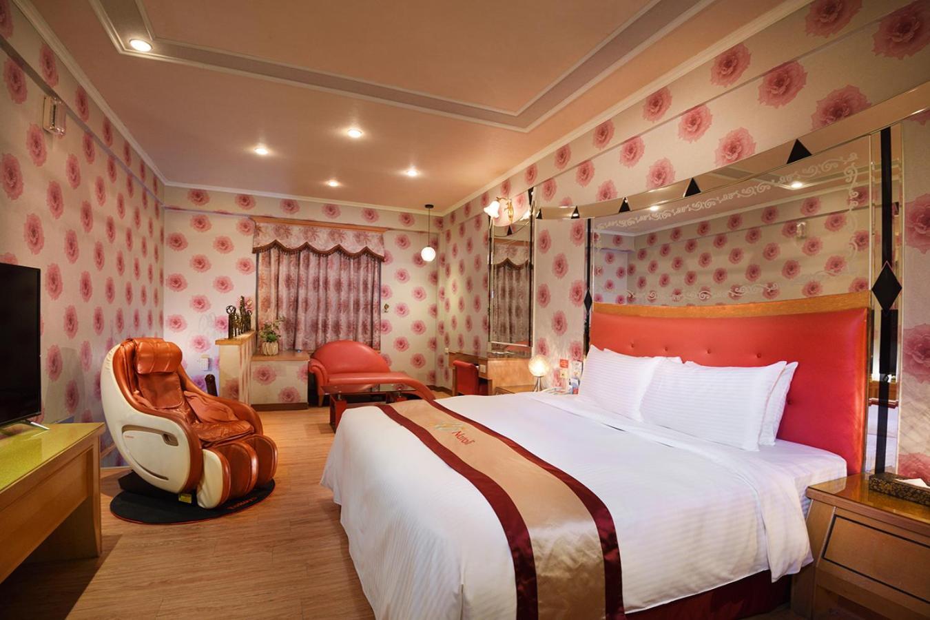 Natoli Motel Tainan Zewnętrze zdjęcie