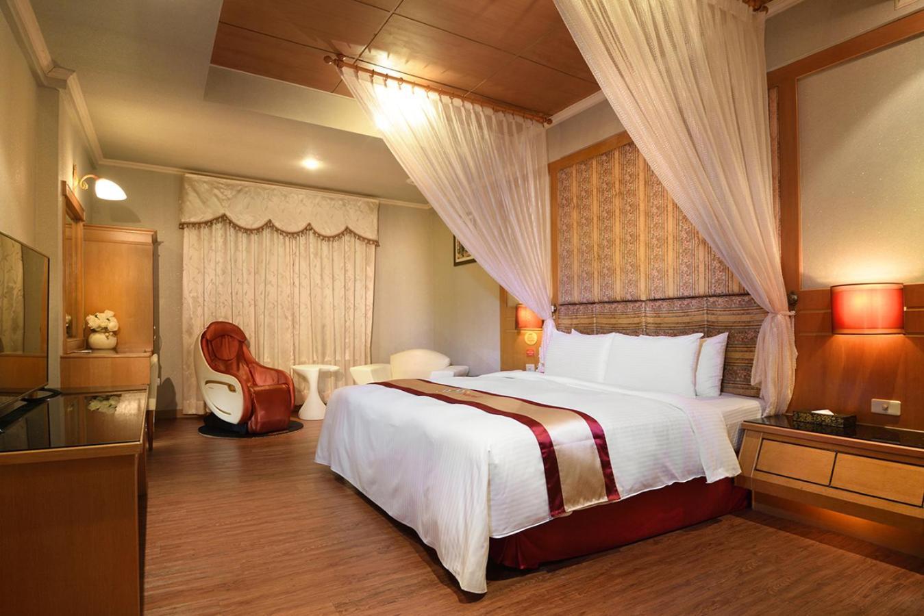 Natoli Motel Tainan Zewnętrze zdjęcie