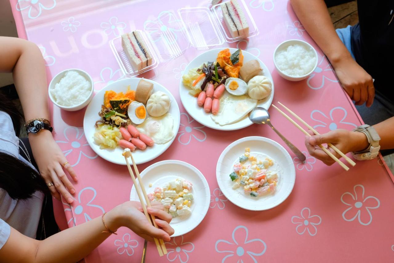 Natoli Motel Tainan Zewnętrze zdjęcie